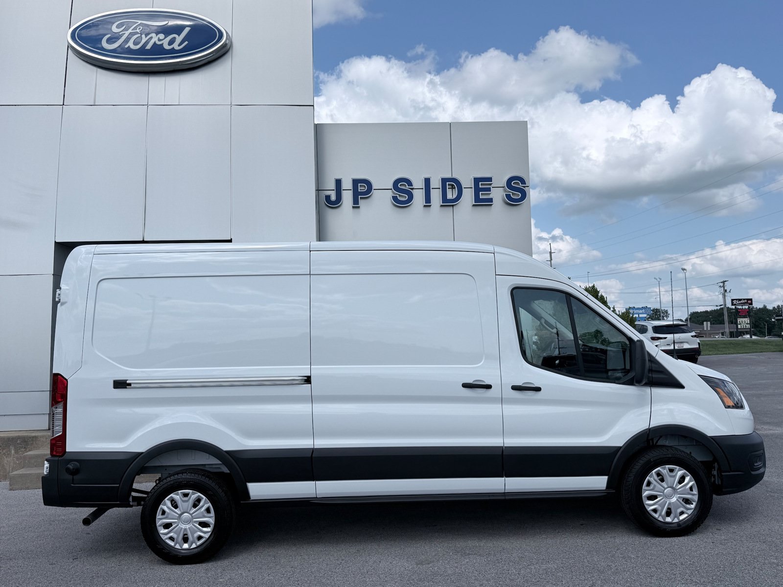 New 2026 Ford Transit 250 148 Medium Roof RWD image 4