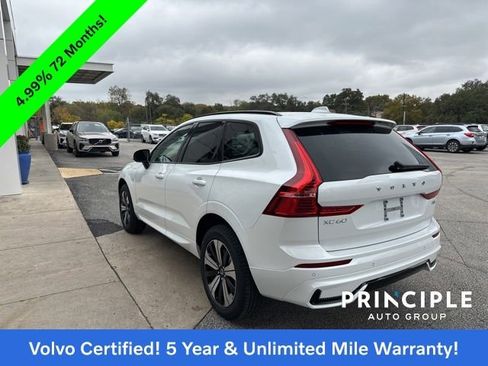 Certified 2025 Volvo XC60 T8 Core image 9