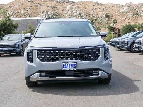 New 2026 Kia Carnival SX FWD image 3