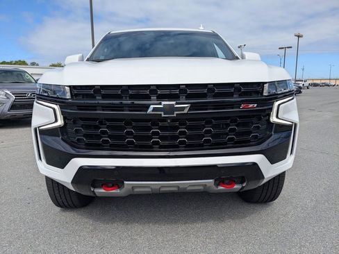 Used 2024 Chevrolet Tahoe Z71 w/ Luxury Package AWD/4WD image 9