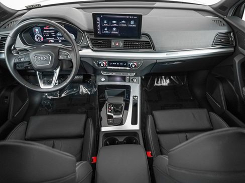 Used 2023 Audi Q5 2.0T Premium Plus w/ Premium Plus Package AWD/4WD image 12
