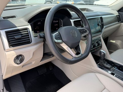 Certified 2023 Volkswagen Atlas SE FWD image 4