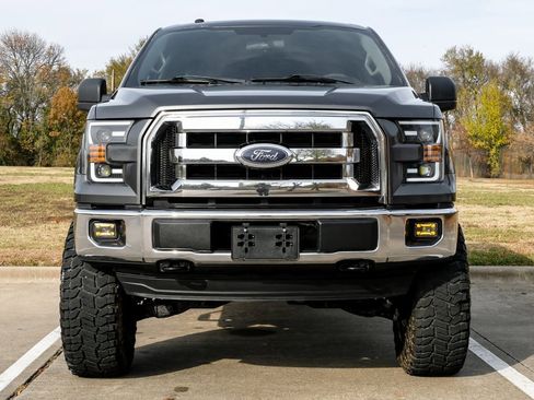 Used 2016 Ford F150 XLT image 9