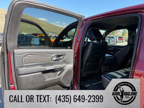 Used 2025 RAM 1500 Laramie AWD/4WD image 27
