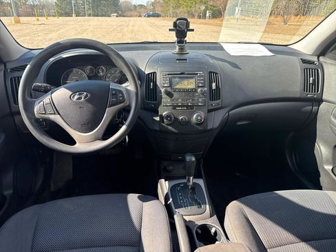 Used 2010 Hyundai Elantra SE w/ Popular Equipment Pkg 2 image 13