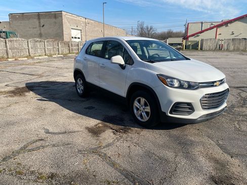 Used 2018 Chevrolet Trax LS image 7