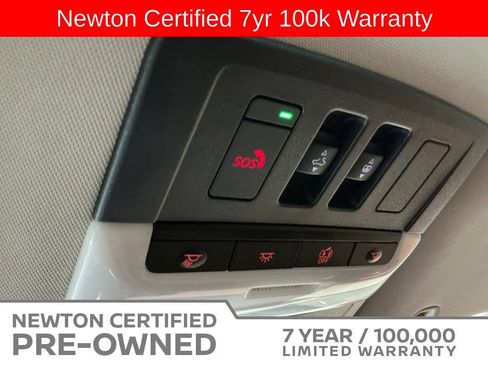 Used 2025 Nissan Pathfinder Platinum FWD image 35