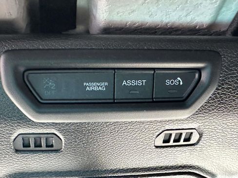 Used 2022 Jeep Gladiator Overland w/ Popular Equipment Package image 31