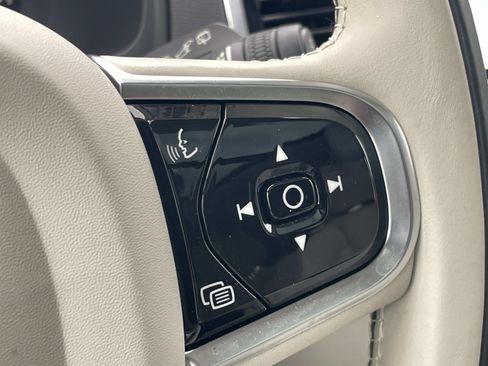 Certified 2023 Volvo XC90 B5 Plus w/ Protection Package Premier AWD/4WD image 23