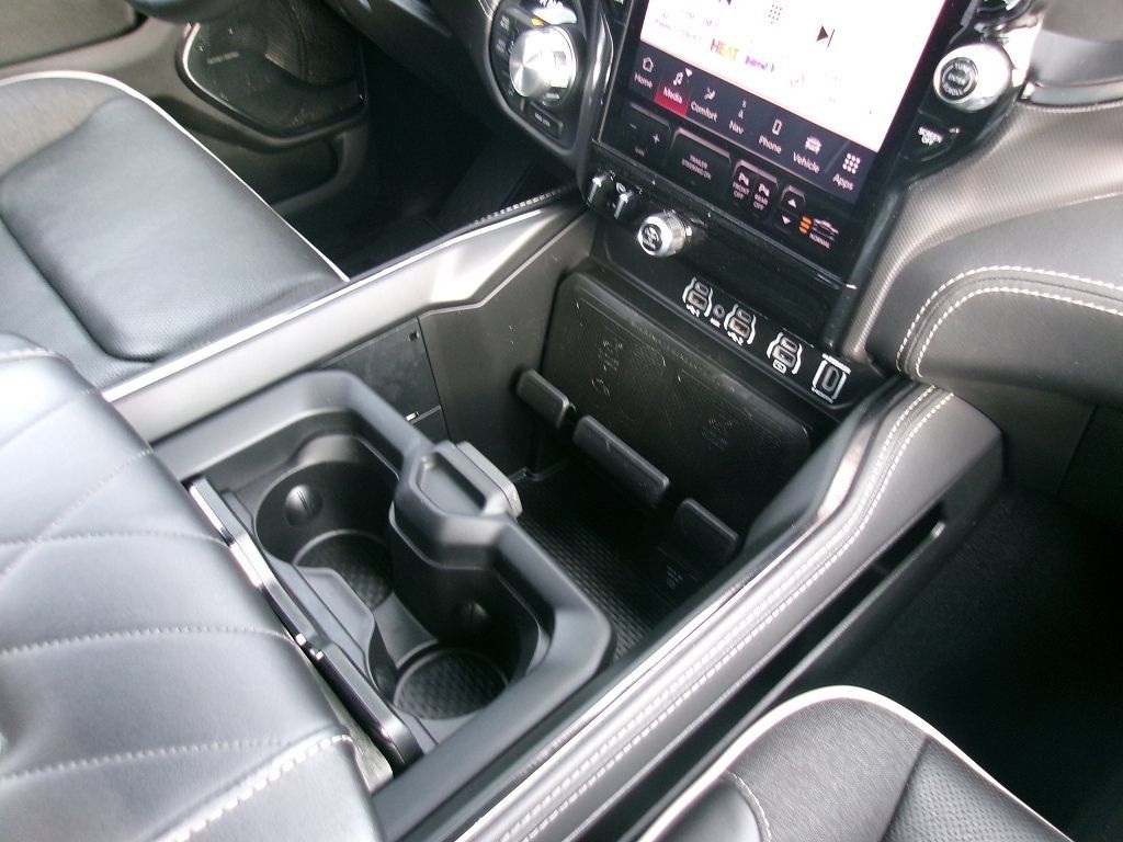 Certified 2025 RAM 1500 Limited AWD/4WD image 15