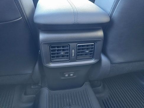 Used 2021 Toyota RAV4 Limited image 24