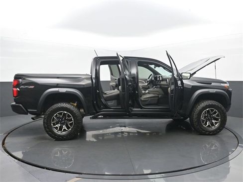 Used 2023 Chevrolet Colorado ZR2 w/ ZR2 Convenience Package III image 57