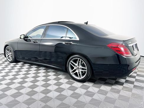 Used 2018 Mercedes-Benz S 560 Sedan w/ AMG Line Exterior image 8