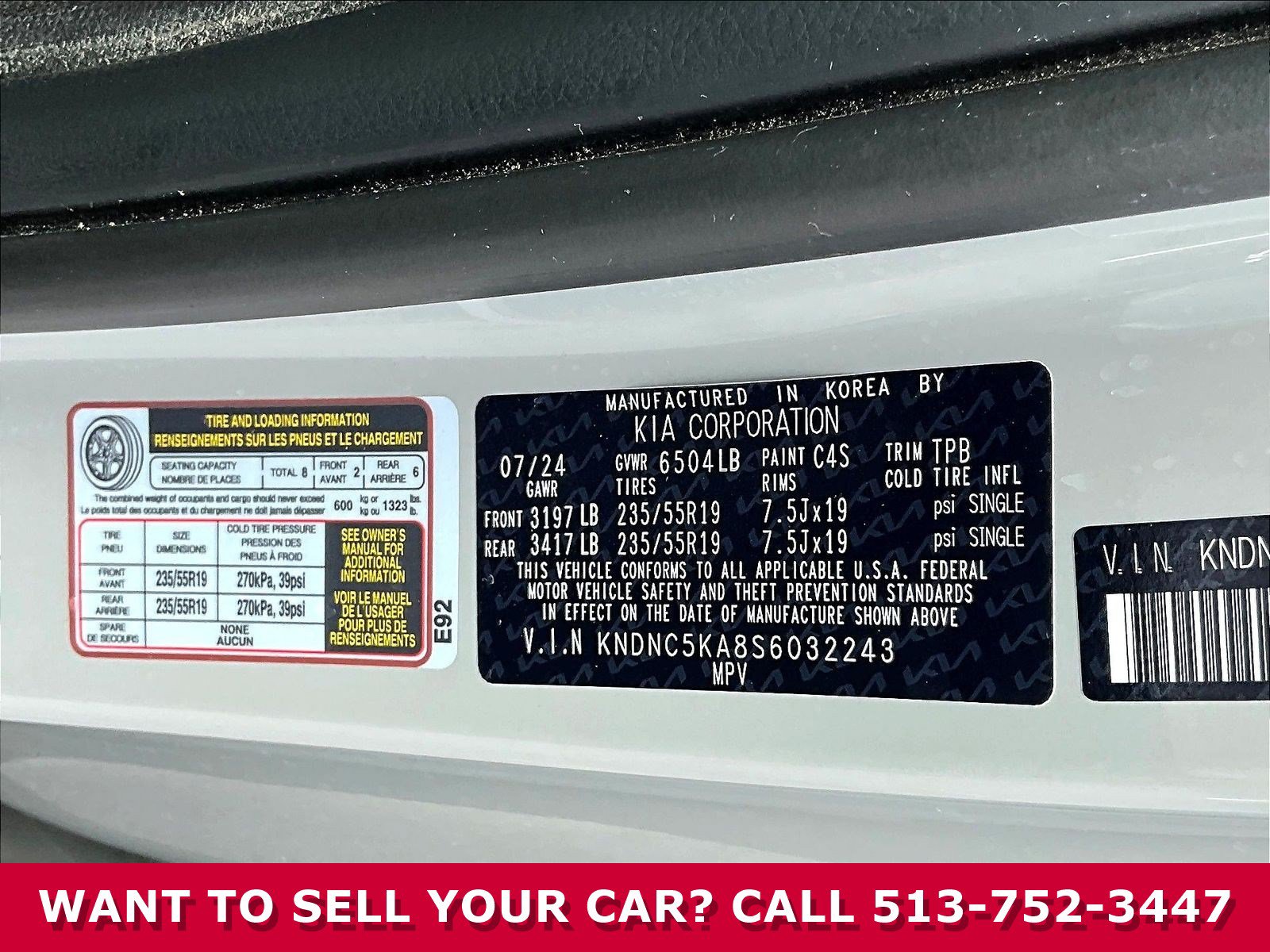 Used 2025 Kia Carnival EX FWD image 16
