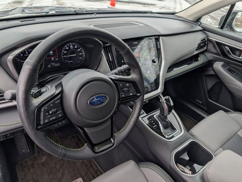 Used 2025 Subaru Outback Onyx Edition image 28