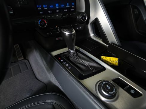 Used 2016 Chevrolet Corvette Z06 w/ 3LZ Preferred Equipment Group RWD image 19