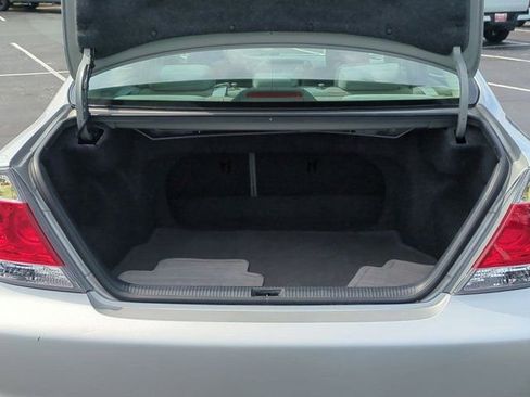 Used 2006 Toyota Camry LE image 15