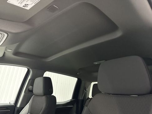 New 2026 GMC Sierra 1500 Elevation image 19