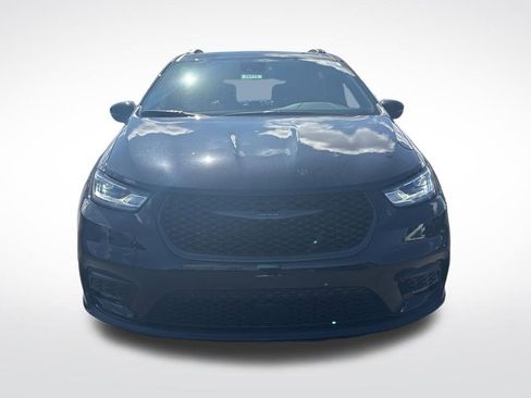 New 2026 Chrysler Pacifica Limited w/ S Appearance Package AWD/4WD image 10