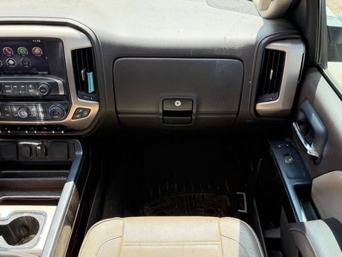 Used 2014 GMC Sierra 1500 Denali w/ Suspension Package, Off-Road AWD/4WD image 10