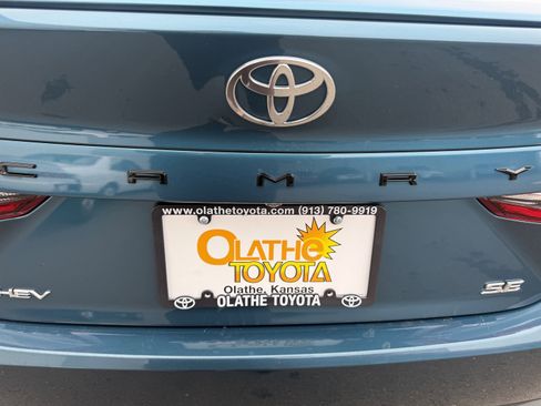 Certified 2025 Toyota Camry SE w/ Convenience Package image 22