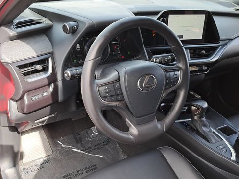 Used 2023 Lexus UX 250h FWD w/ Accessory Package (Z2) image 16