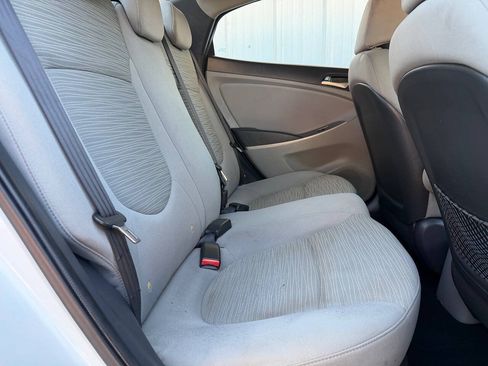 Used 2016 Hyundai Accent SE FWD image 17