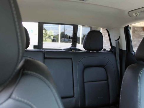 Used 2016 GMC Canyon SLT image 33