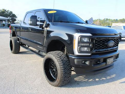 Used 2023 Ford F250 Lariat w/ Sport Appearance Package image 16
