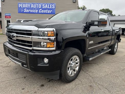 Used 2018 Chevrolet Silverado 3500 High Country w/ Duramax Plus Package AWD/4WD image 2