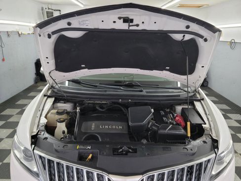 Used 2013 Lincoln MKX AWD image 27