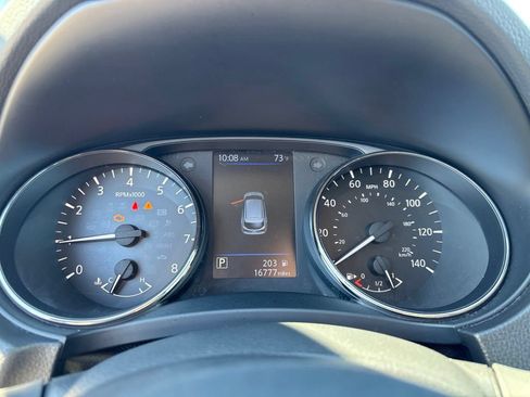 Used 2022 Nissan Rogue Sport SV w/ Technology Package AWD/4WD image 23