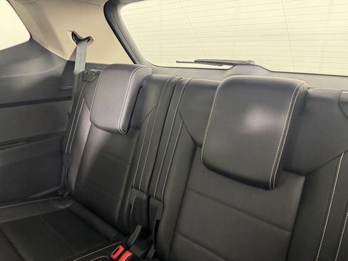 Used 2023 Volkswagen Atlas SE w/ Panoramic Sunroof Package FWD image 28