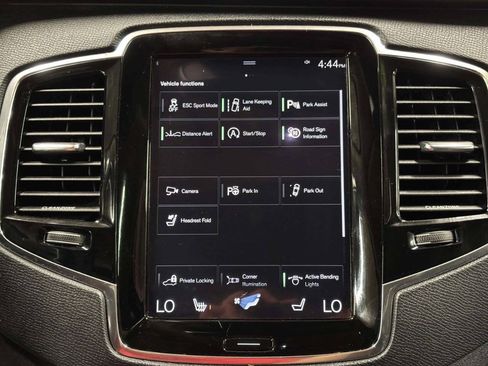Used 2016 Volvo XC90 T6 Momentum w/ Momentum Plus Package AWD/4WD image 30
