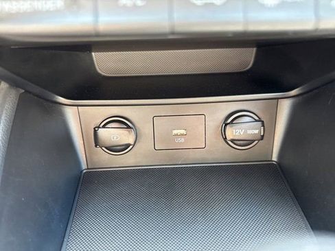 Used 2022 Hyundai Kona SEL AWD/4WD image 15