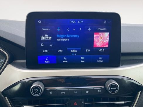 Used 2022 Ford Escape SE image 23