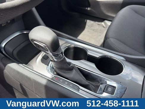 Used 2025 Chevrolet Malibu LT FWD image 14