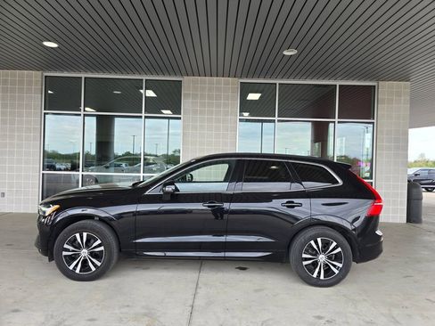 Used 2023 Volvo XC60 B5 Core AWD/4WD image 4