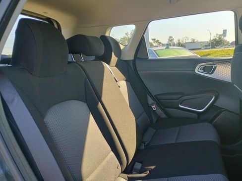 Used 2023 Kia Soul LX w/ LX Technology Package image 20