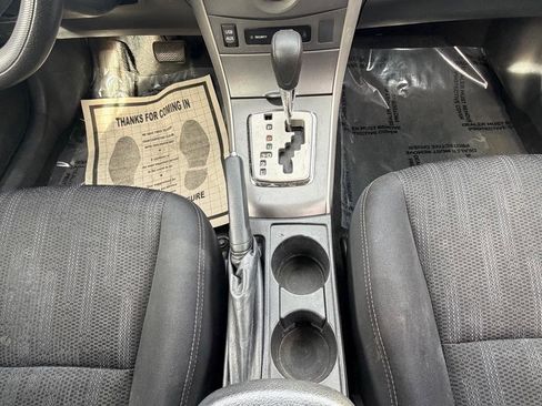 Used 2013 Toyota Corolla S image 16