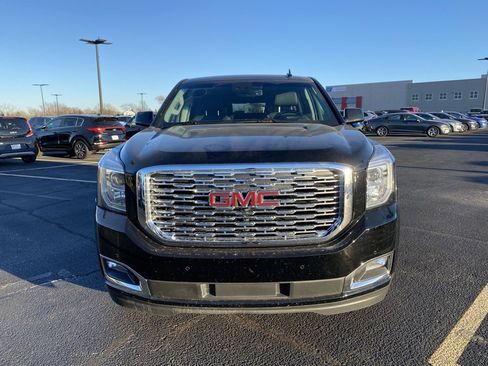 Used 2018 GMC Yukon XL Denali w/ Denali Ultimate Package image 4