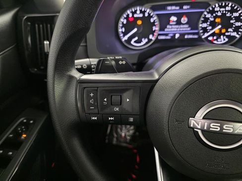 Used 2025 Nissan Pathfinder S w/ Cargo Package image 33