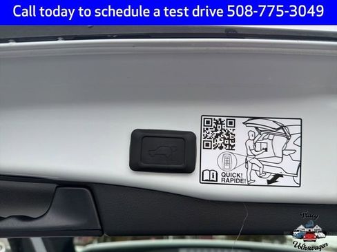 Used 2023 Toyota RAV4 Limited image 23