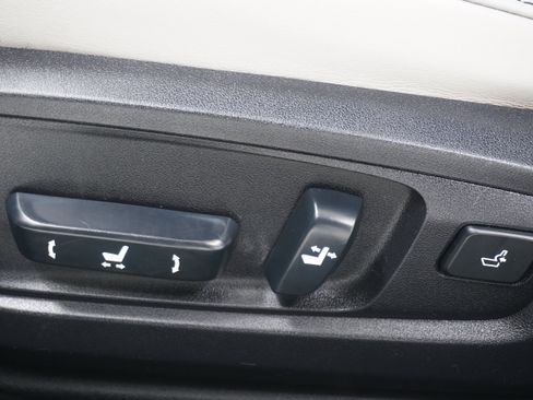 Used 2013 Lexus ES 350 w/ Luxury Pkg FWD image 15