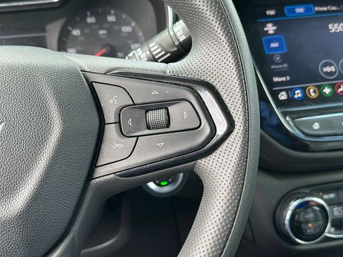 Used 2022 Chevrolet TrailBlazer LT w/ Convenience Package FWD image 35