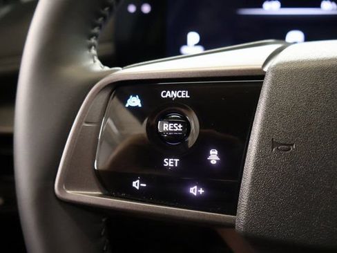 Certified 2025 Nissan Murano SV AWD/4WD image 17