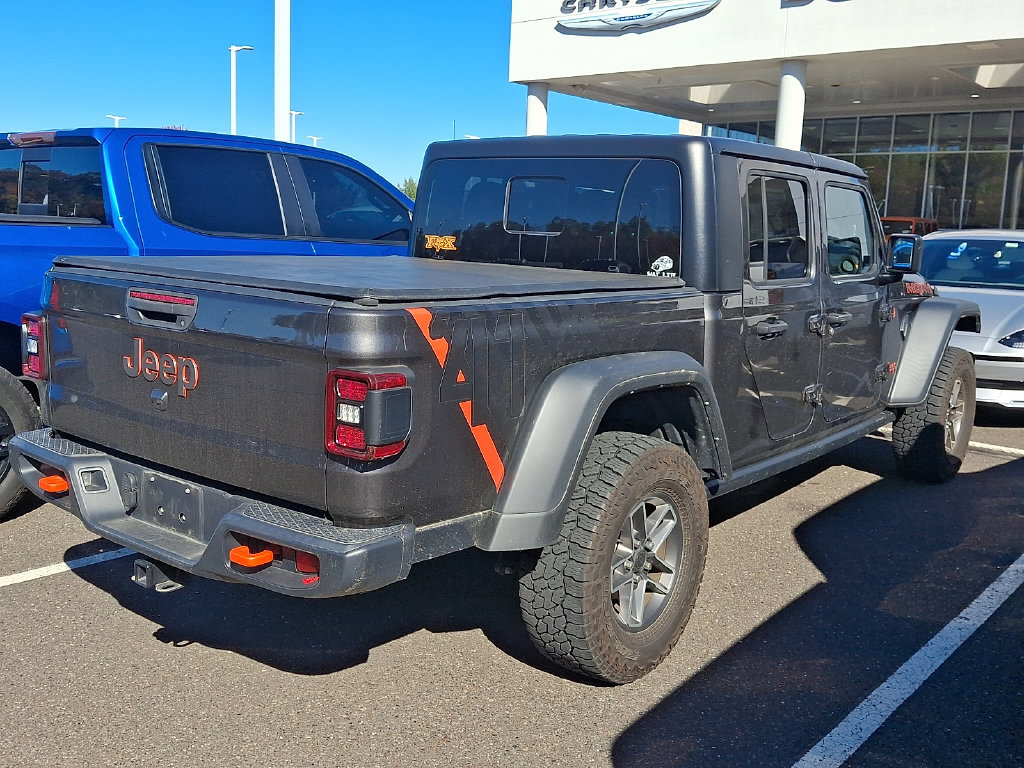 Used 2024 Jeep Gladiator Mojave w/ Convenience Group AWD/4WD image 4