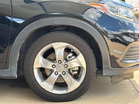 Used 2022 Honda HR-V LX image 5