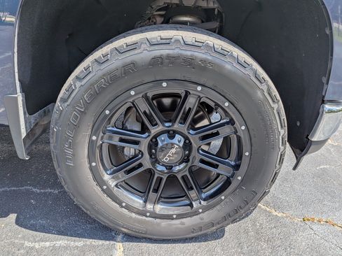 Used 2019 Chevrolet Silverado 1500 LT w/ All-Star Edition AWD/4WD image 12