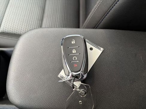 Certified 2025 Chevrolet Trax LT w/ LT Convenience Package image 29